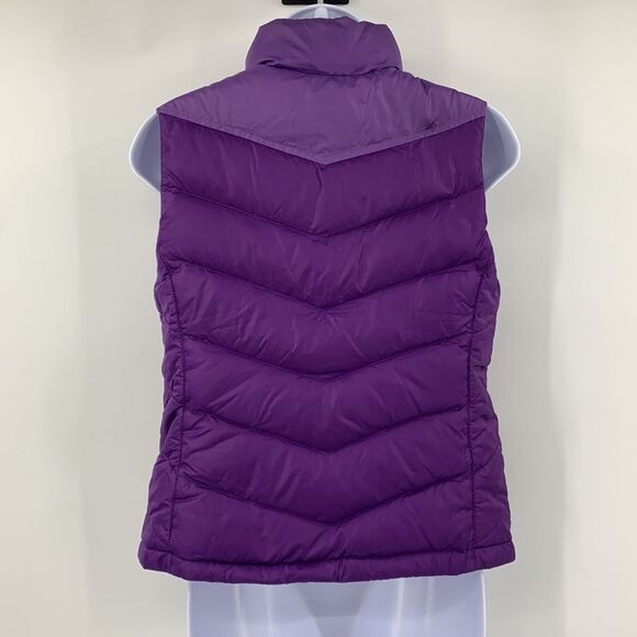 The North Face 550 Reversible Puffer Vest - Picture 4 of 9